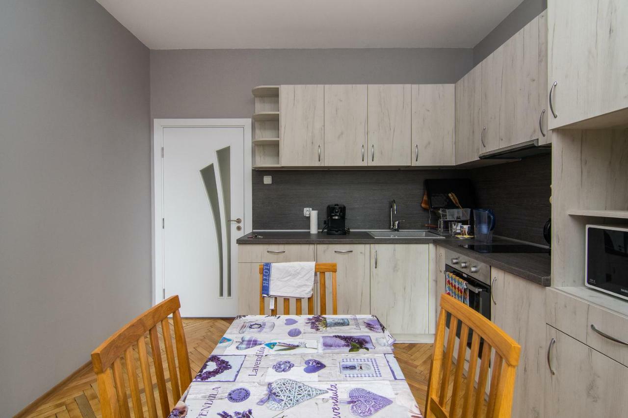 Zhakler - Top Center Apartment Opposite Starbucks Варна Экстерьер фото